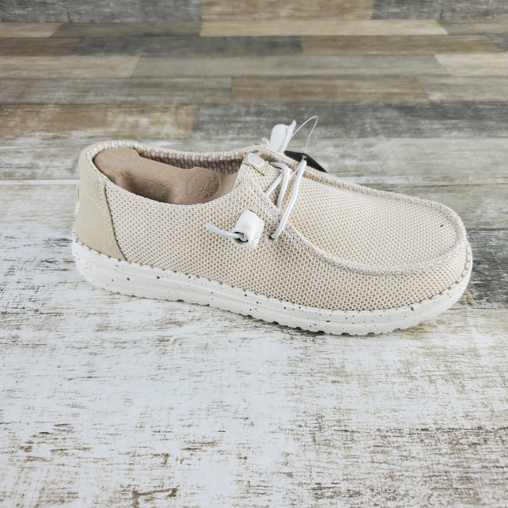 Hey Dude Wendy Stretch Sox Womens Loafer Shoe Sz 7 Irish Cream Round Toe Comfort